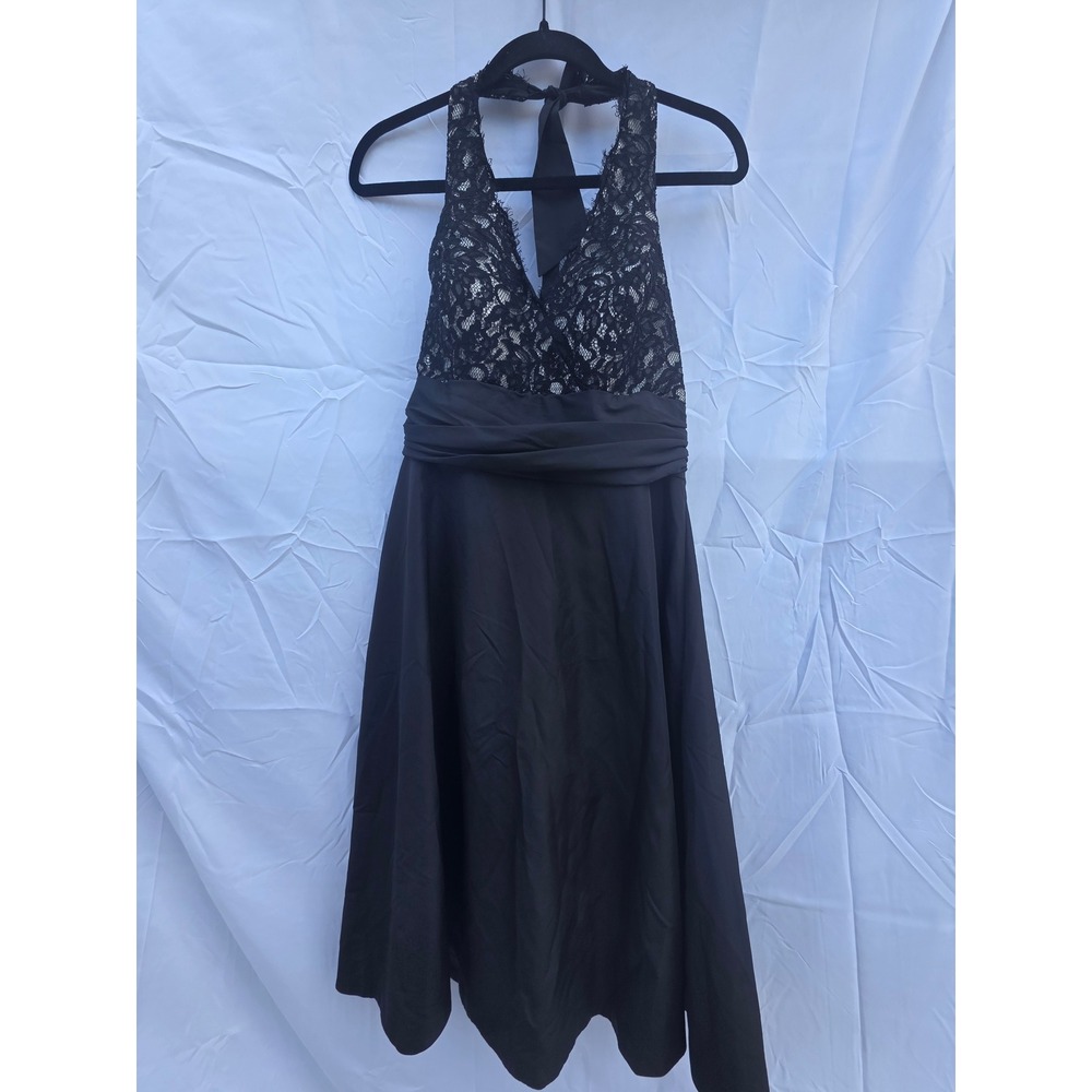 White House Black Market Black Lace Halter Cocktail Dress Size 8 NWT 300111476